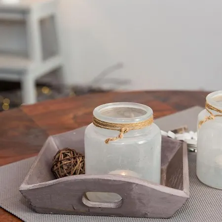 Moderne Ferienwohnung-Seenaehe-Terrasse-Parkplatz-Wallbox-Fahrradparkplatz Hürtgenwald