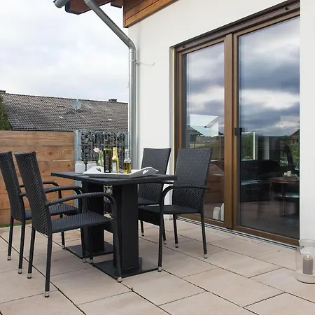 Moderne Ferienwohnung-seenaehe-terrasse-parkplatz-wallbox-fahrradparkplatz * Hürtgenwald