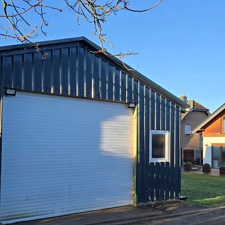Moderne Ferienwohnung-Seenaehe-Terrasse-Parkplatz-Wallbox-Fahrradparkplatz * Hürtgenwald