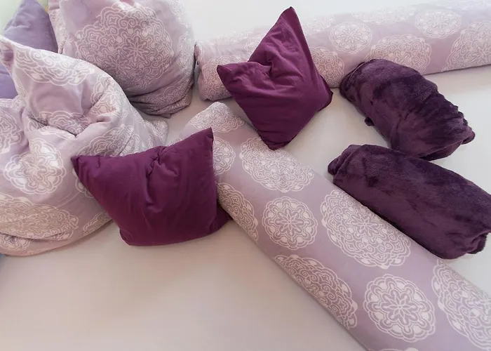 Moderne Ferienwohnung-seenaehe-terrasse-parkplatz-wallbox-fahrradparkplatz Апартаменты Hurtgenwald