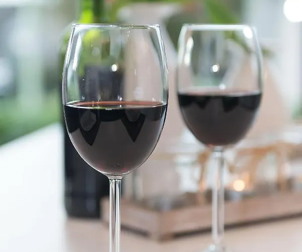 Moderne Ferienwohnung-seenaehe-terrasse-parkplatz-wallbox-fahrradparkplatz Hurtgenwald